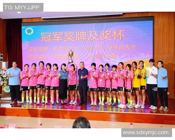 广州足球队技术变革引发热议探索新战术与青训体系的未来发展